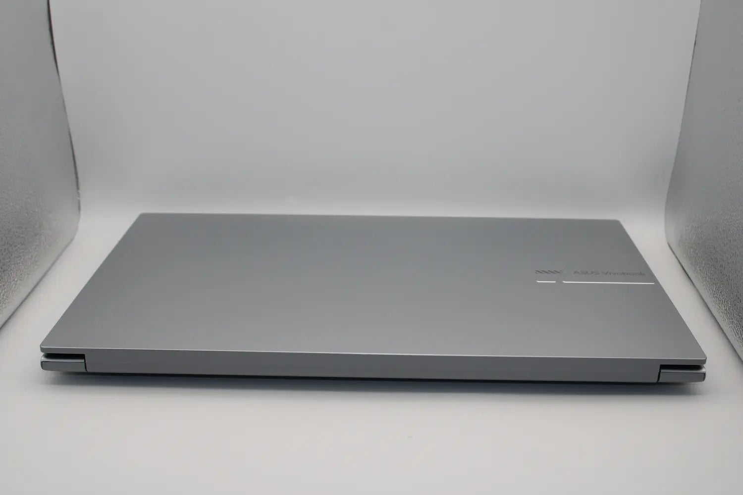 B-Ware Asus Notebook Laptop Vivo Book 17 Synonym Silber 16 Gb 1 Tb Ssd Siehe Text/Foto - 4711636168199