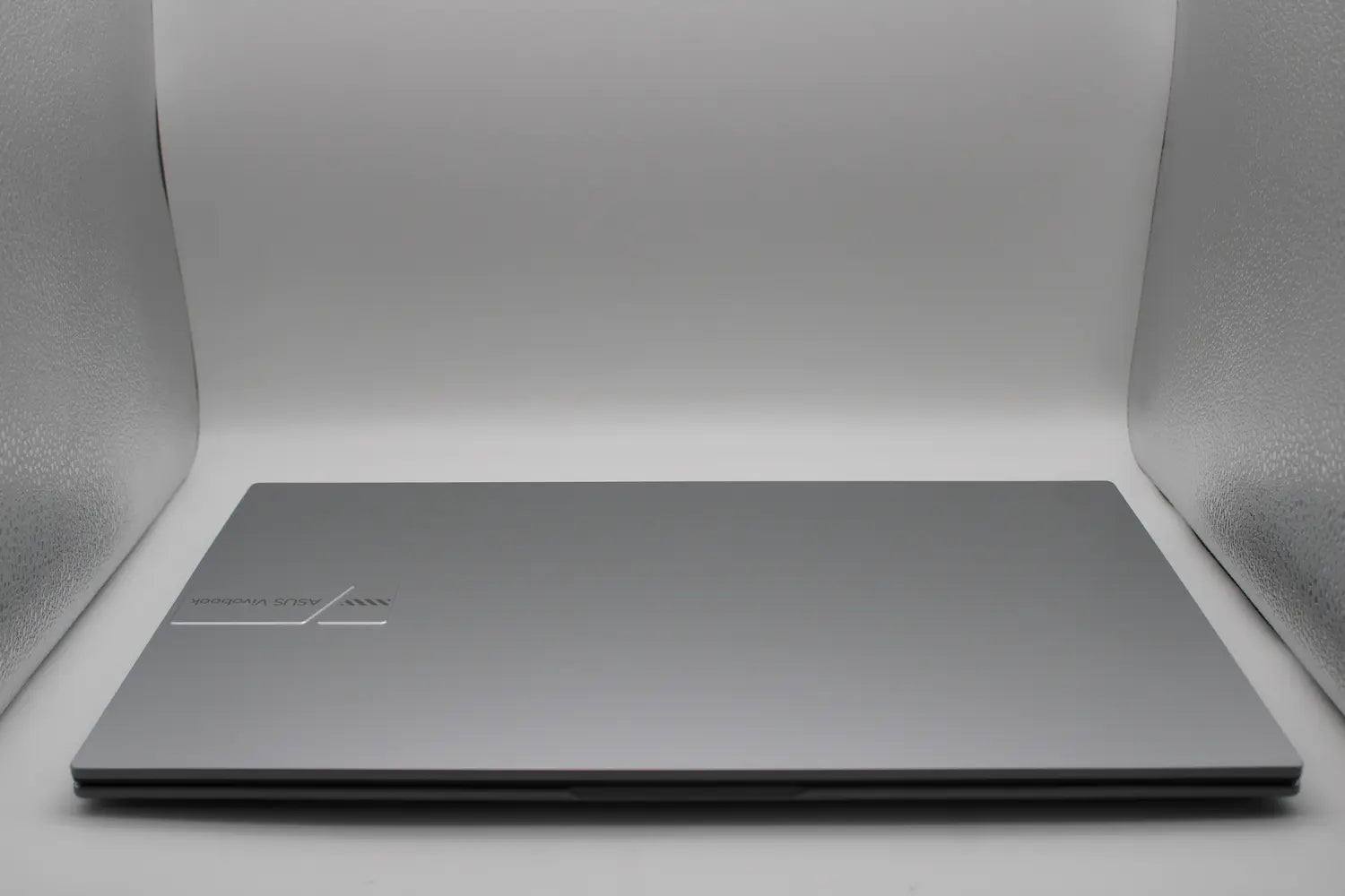 B-Ware Asus Notebook Laptop Vivo Book 17 Synonym Silber 16 Gb 1 Tb Ssd Siehe Text/Foto - 4711636168199