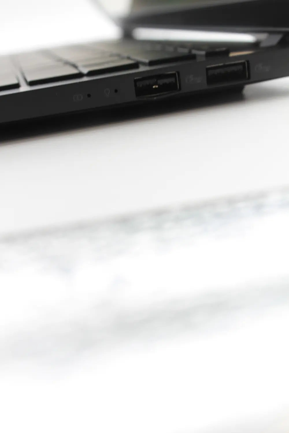C-Ware Asus Notebook Laptop Vivo Book S 14 Oled Windows 11 Home 1 Tb Ssd Siehe Text/Foto - 4711387842072