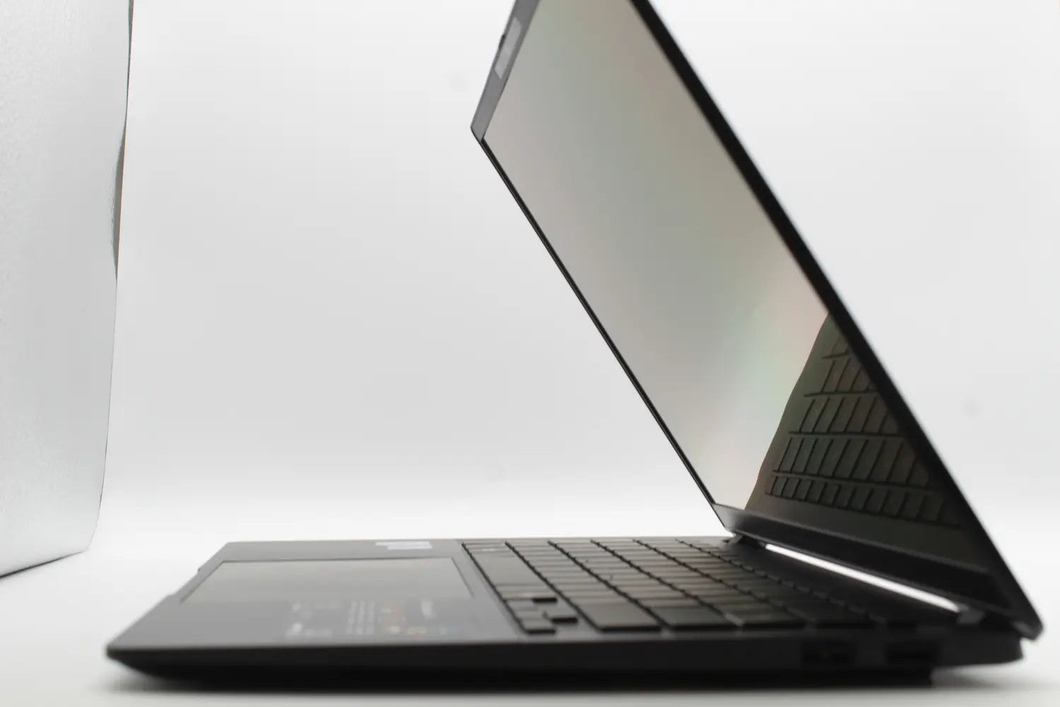 C-Ware Asus Notebook Laptop Vivo Book S 14 Oled Windows 11 Home 1 Tb Ssd Siehe Text/Foto - 4711387842072