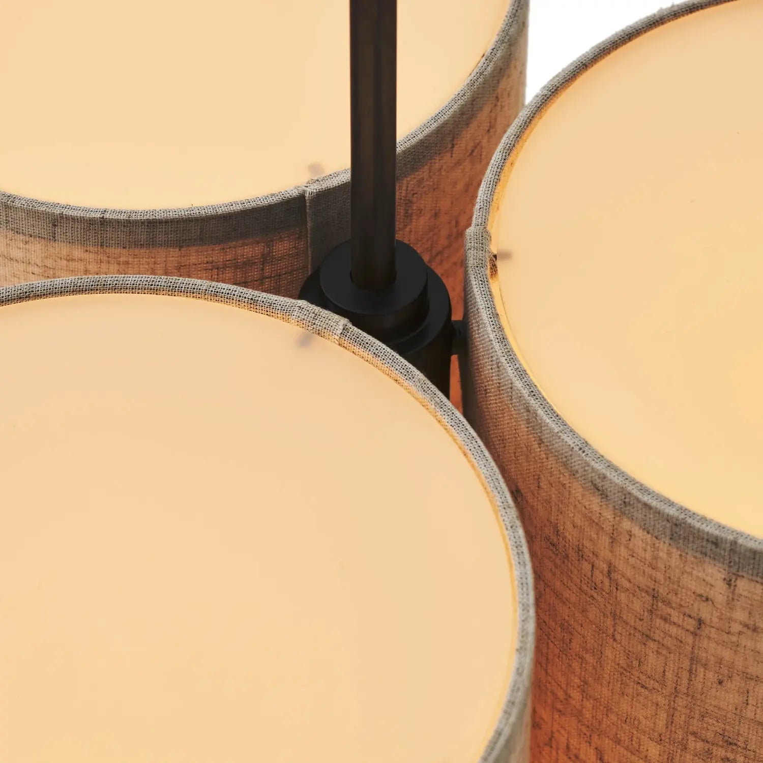 B-Ware Audo Copenhagen Pendelleuchte Hängelampe Hashira Cluster Creme Leinen ø 32 Cm - 5709262063604