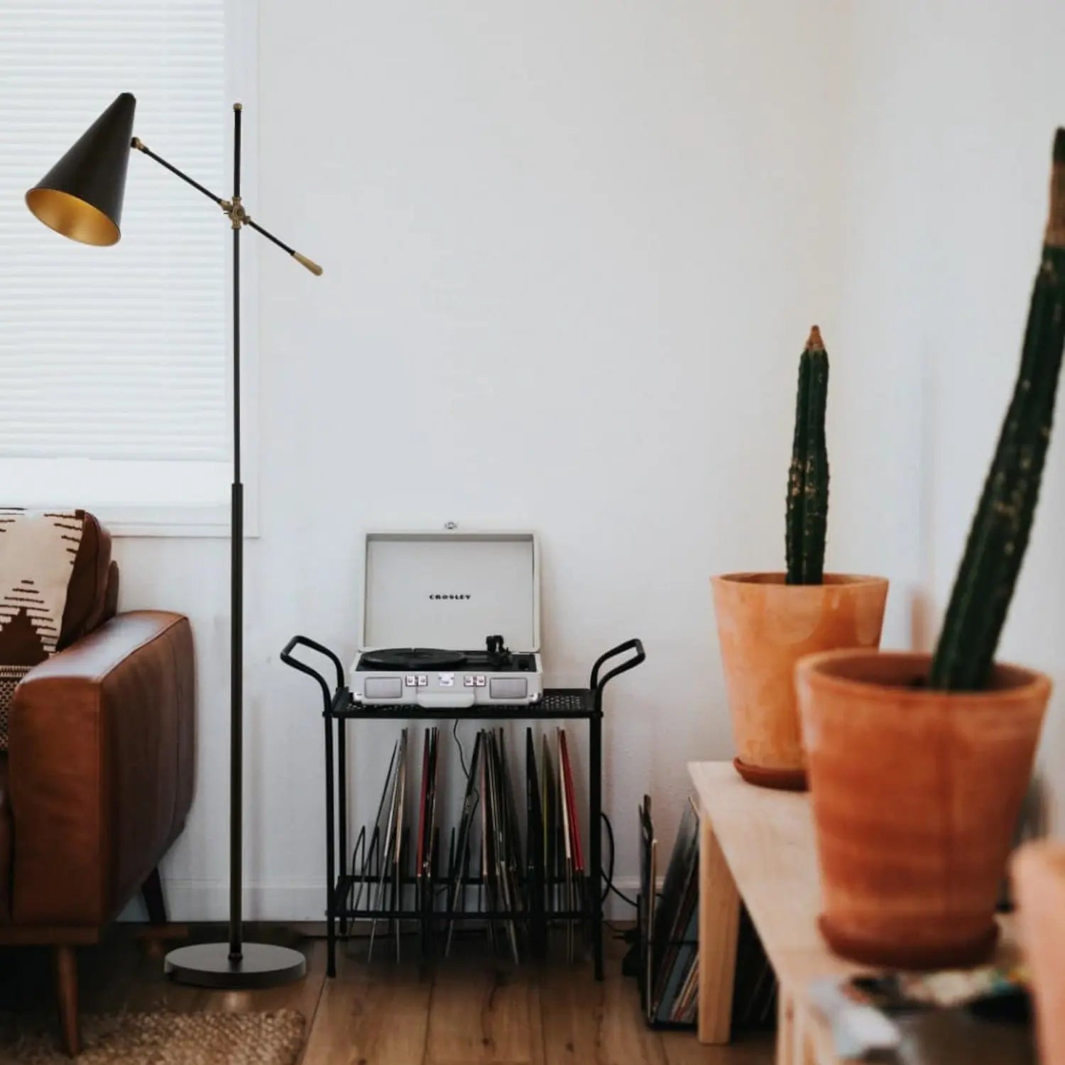 B-Ware Avonni Stehleuchte Lampe Nelu Schwarz Metall 185 Cm Justierbar - 8698957168434