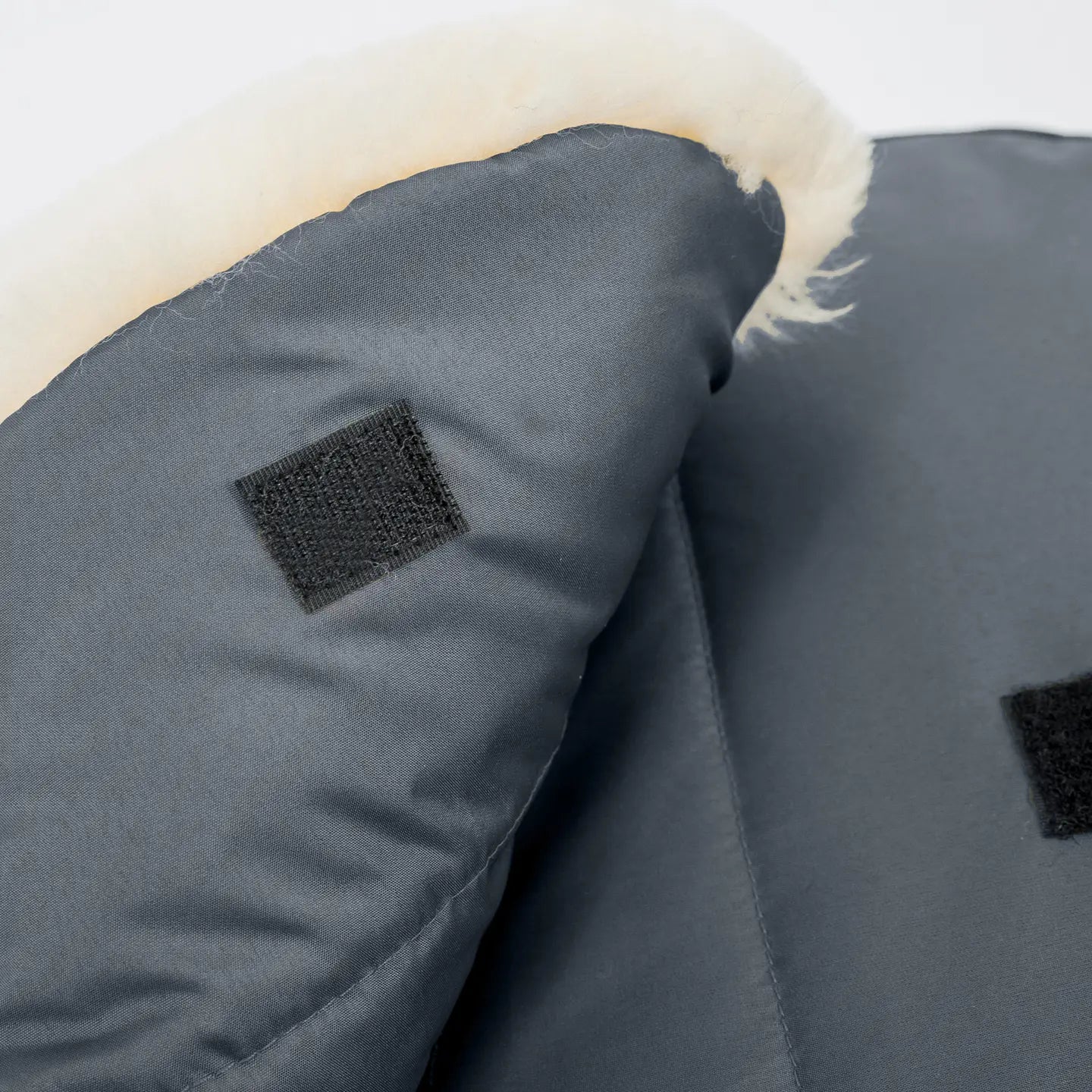 B-Ware B.O. Start Klar Lammfellfußsack Fußsack Kinderwagen Mika Naturfell Gurtschlitze - 4260315695001