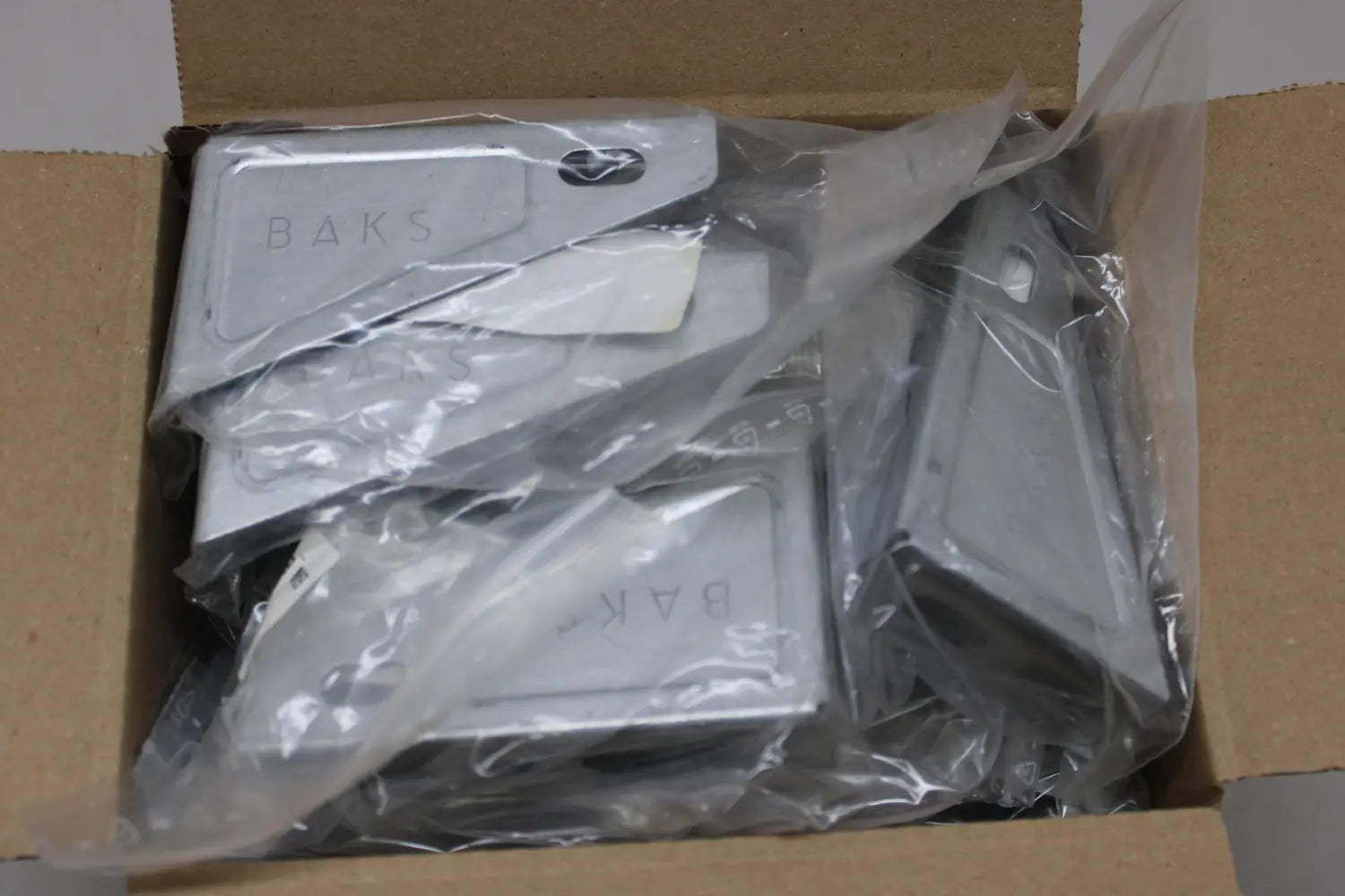 B-Ware Baks Ausleger Halterung Verlängerung Verstärkt Länge 110 Mm Höhe 24 Stück - 5900993093810