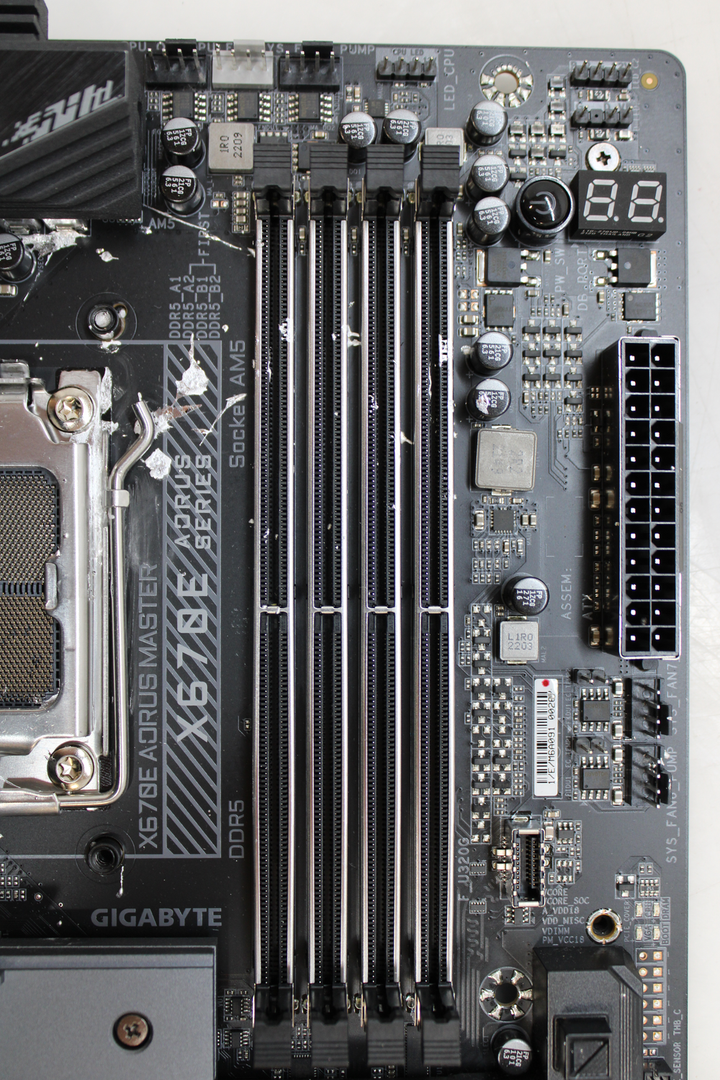 ‎Gigabyte X670E AORUS MASTER Interne-Komponente Hardware Mainboards DEFEKTWARE