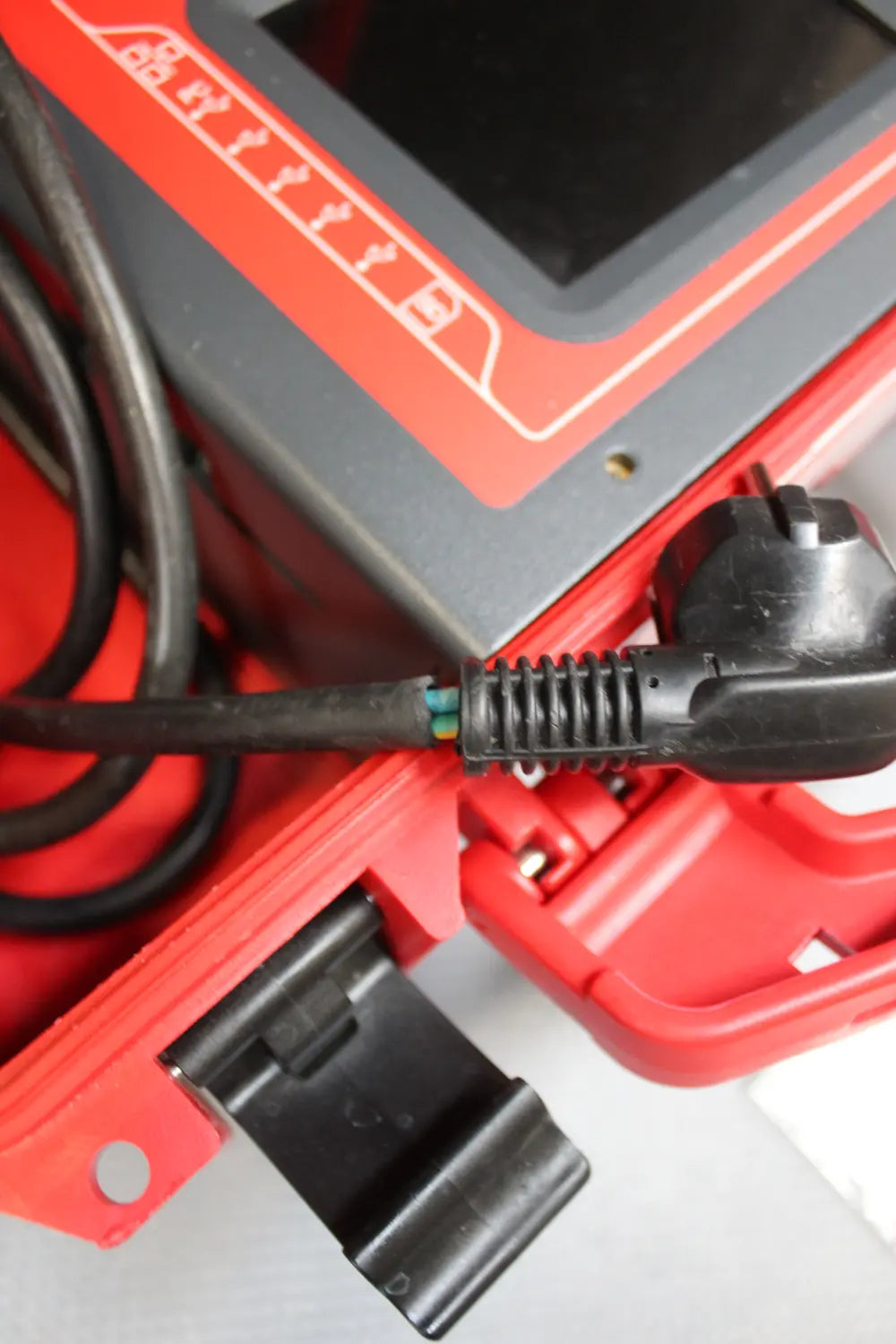 D-Ware Benning Benning St 755+ Gerätetester Gerät Tester Elektronik Defektware909 - 4014651503328