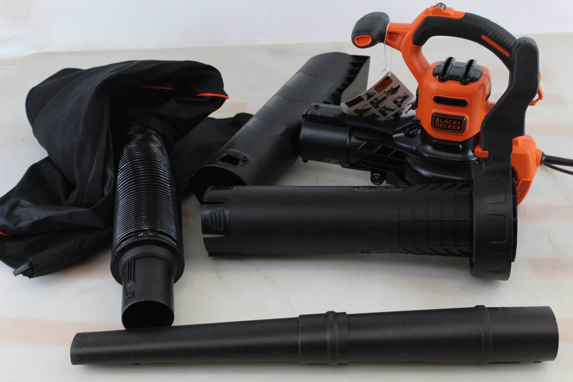 Black Decker Laubsauger Gartensauger Laubbläser elektrisch Gartenpflege Gerät - 5035048705186