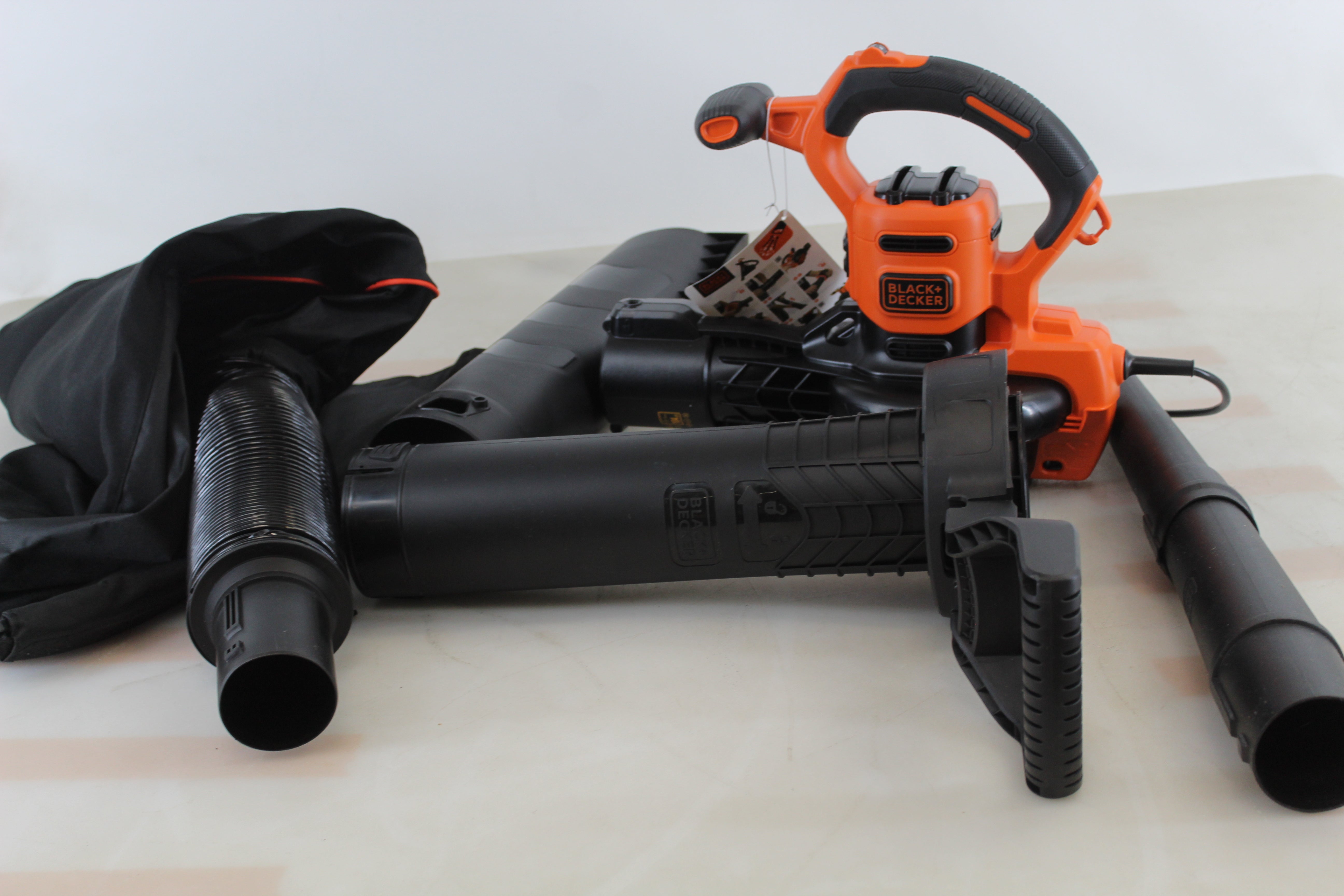 Black Decker Laubsauger Gartensauger Laubbläser elektrisch Gartenpflege Gerät - 5035048705186
