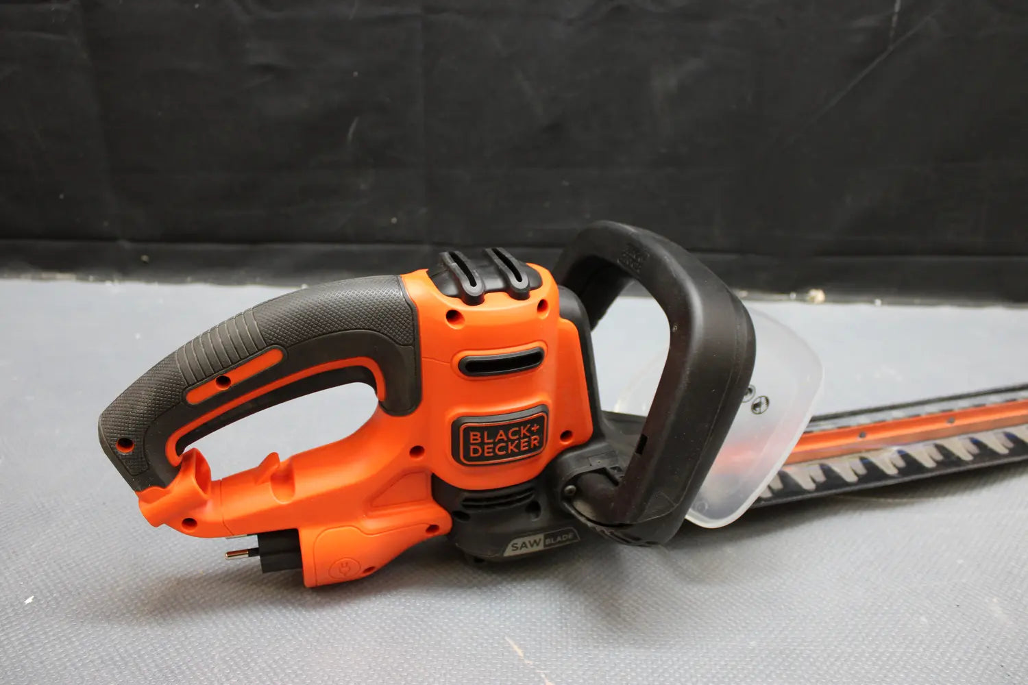 B-Ware Black & Decker Elektro Heckenschere Strauchschneider 600 W Garten Werkzeug - 5035048678145