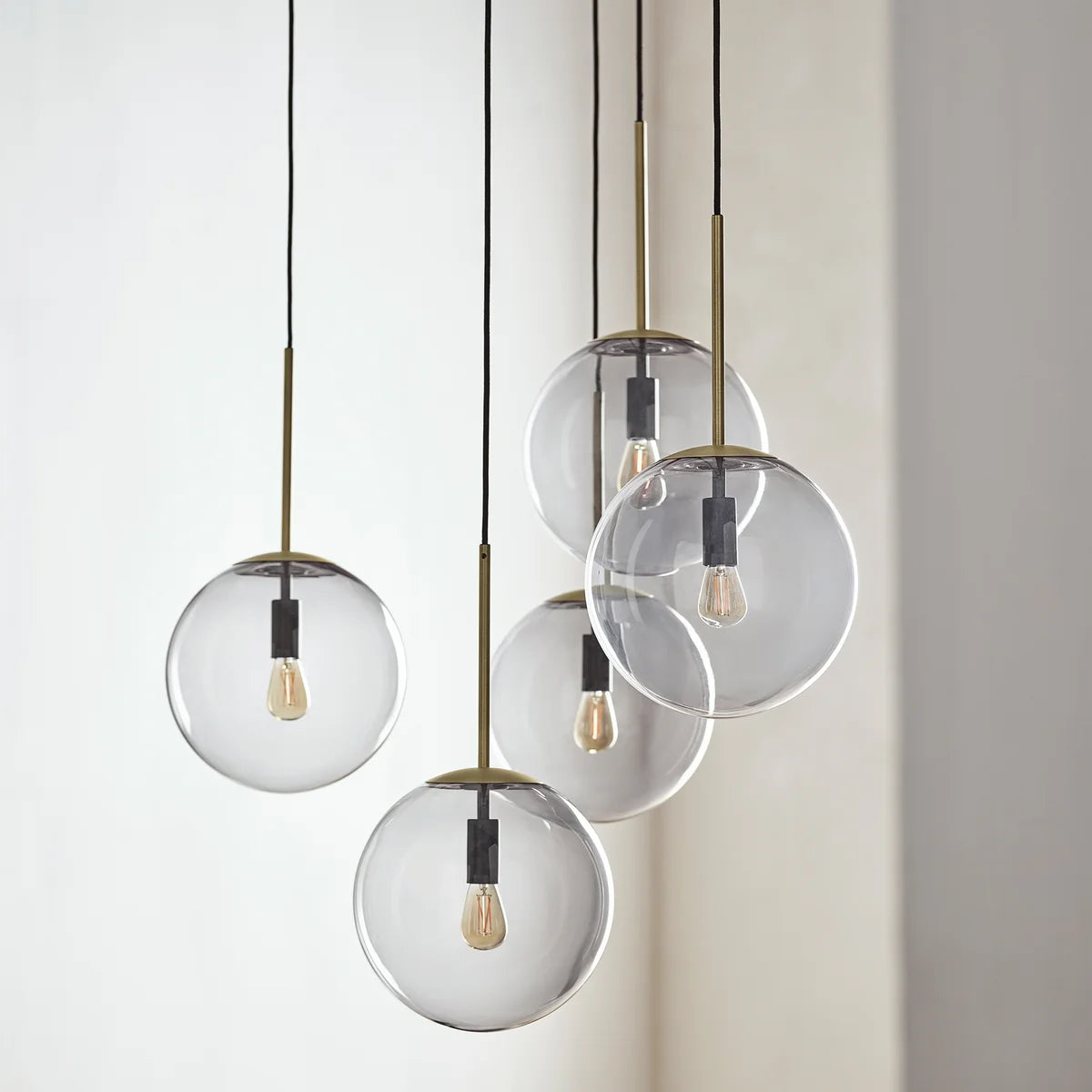 Bolia Pendelleuchte Hängelampe Orb Glas schwarz matt rauchgrau 20 cm Stahl - 5702410295407