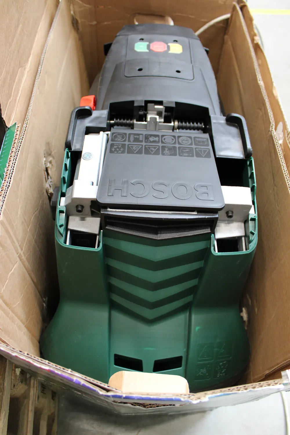 B-Ware Bosch Häcksler Schredder Messerhäcksler Garten Elektro Axt 25 D Siehe Text/Foto - 4059952640099