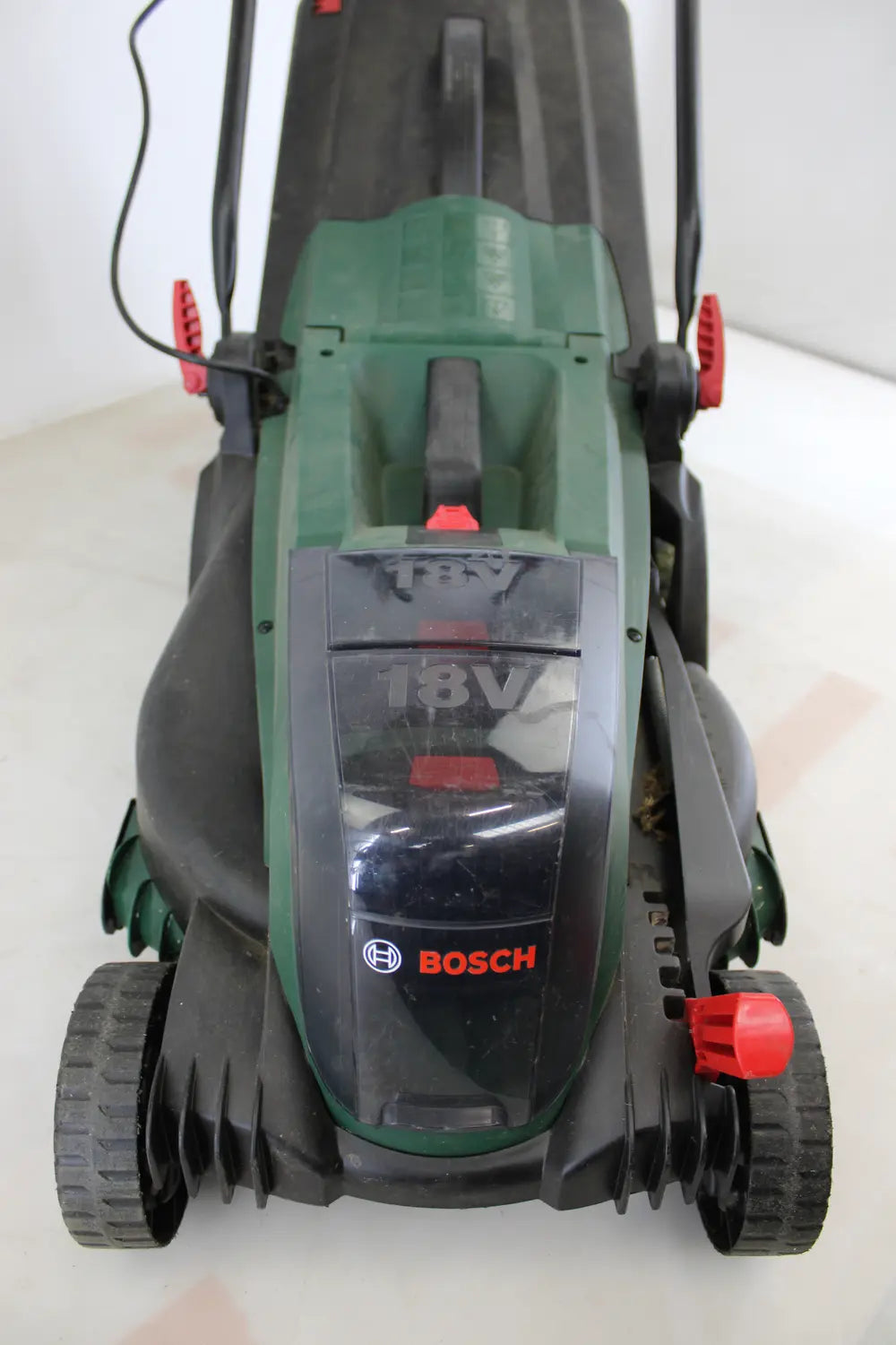 C-Ware Bosch Akku Rasenmäher Rasenschneider Universal Rotak Syneon Siehe Text/Foto - 4059952641867