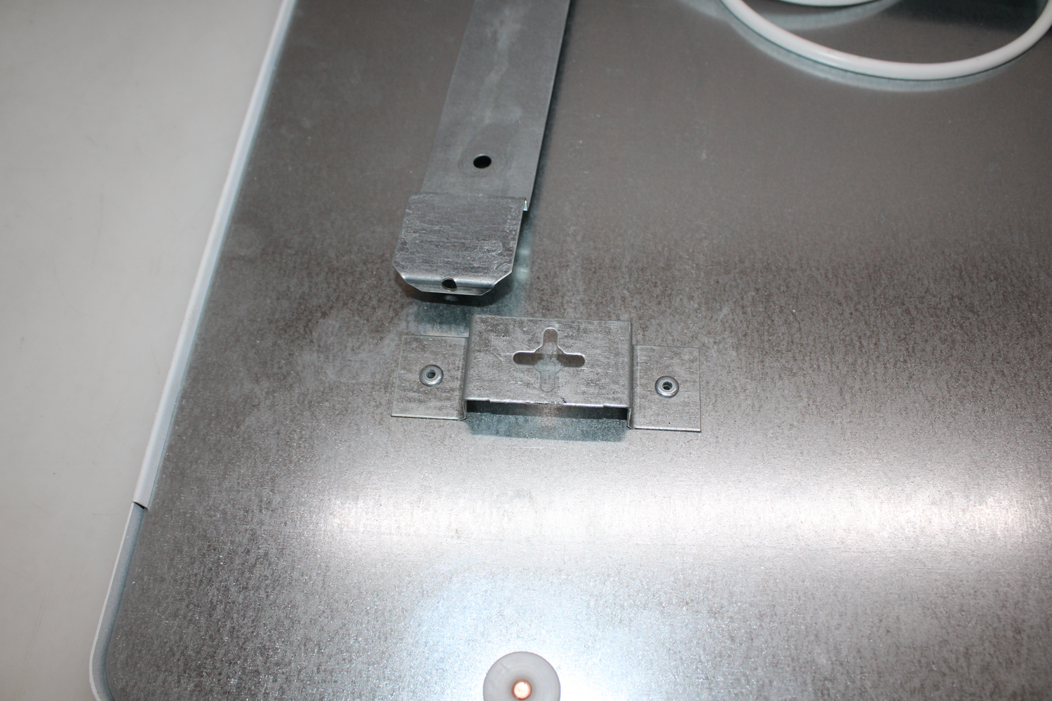 C-Ware Bosch Home Comfort Hi4000 P3 M Infrarotheizung 300 W Metall Heizung Siehe Text/Foto - 4062321693091