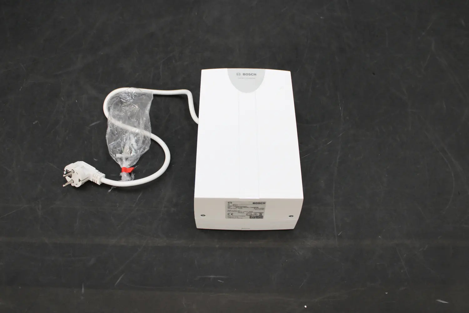 C-Ware Bosch 7736506190 Warmwasserbereiter Durchlauf Erhitzer Eek: A Siehe Text/Foto - 4062321454012