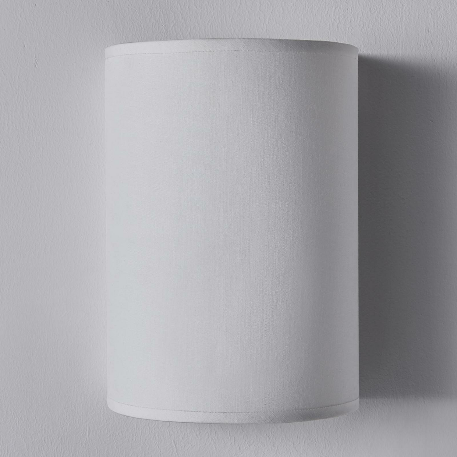 Applique murale textile semi-circulaire Lindby Annalisa, lampe murale, blanche 