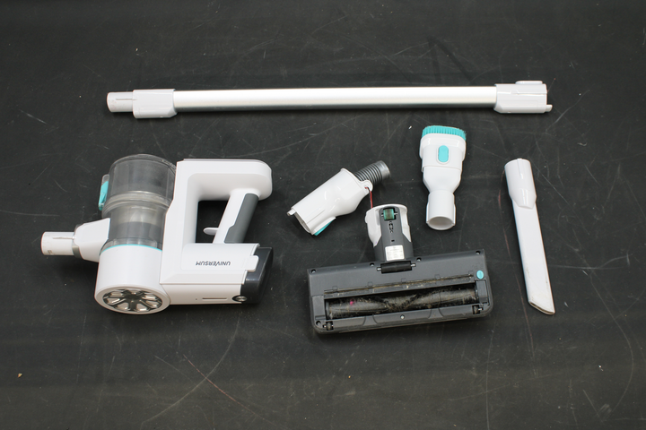 Universum VC 300-20 Akku-Staubsauger Handstaubsauger weiß SIEHE TEXT/FOTO