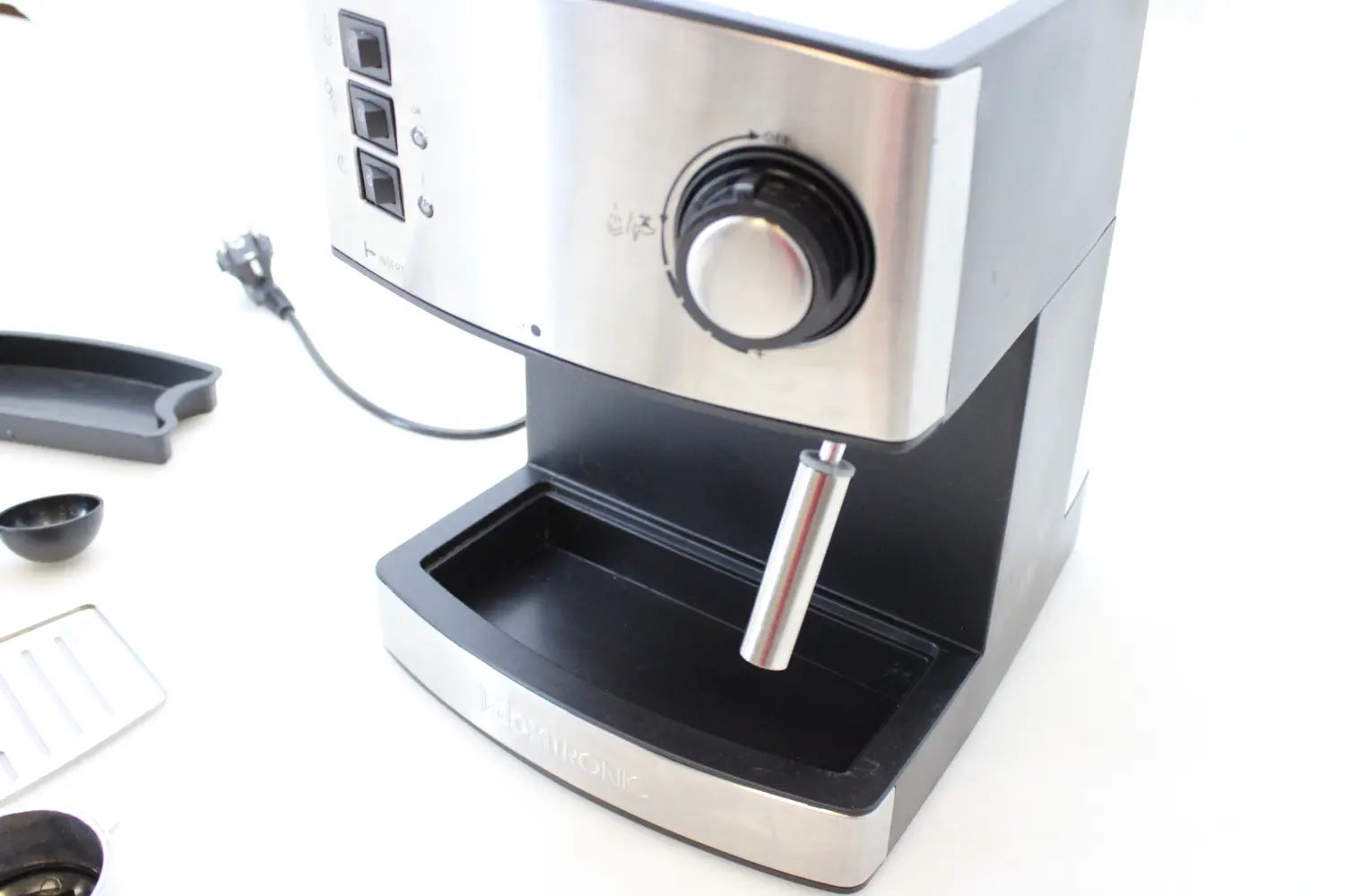 B-Ware Clatroni Siebträgermaschine Es 3643 Schwarz 850 W Tassenwärmer Siehe Text/Foto - 4006160633382