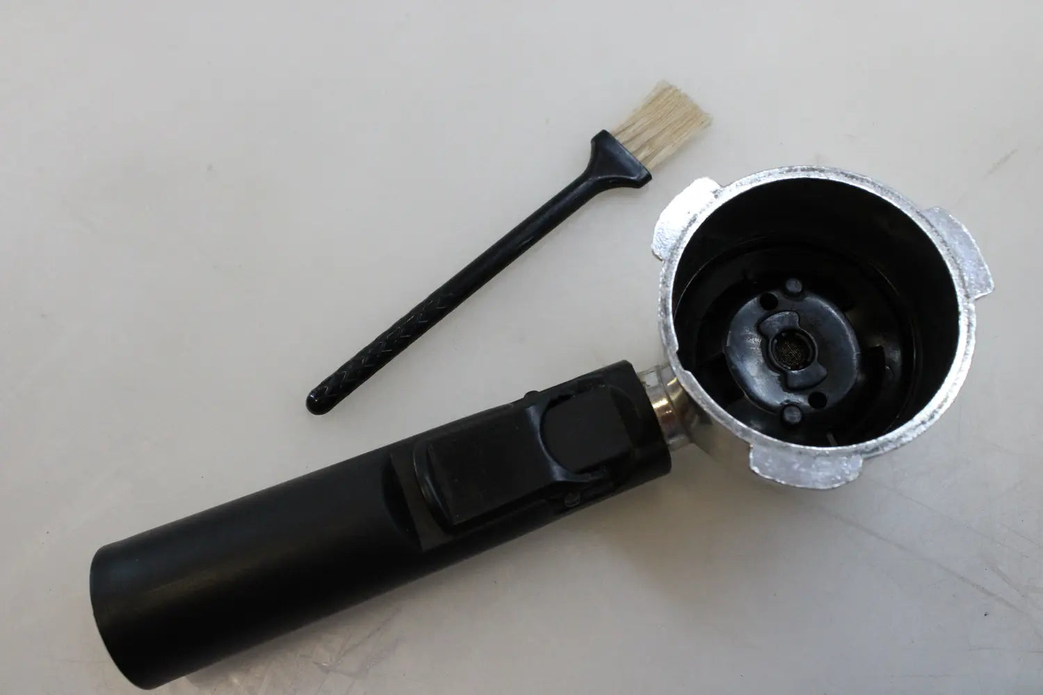 B-Ware Clatroni Siebträgermaschine Es 3643 Schwarz 850 W Tassenwärmer Siehe Text/Foto - 4006160633382