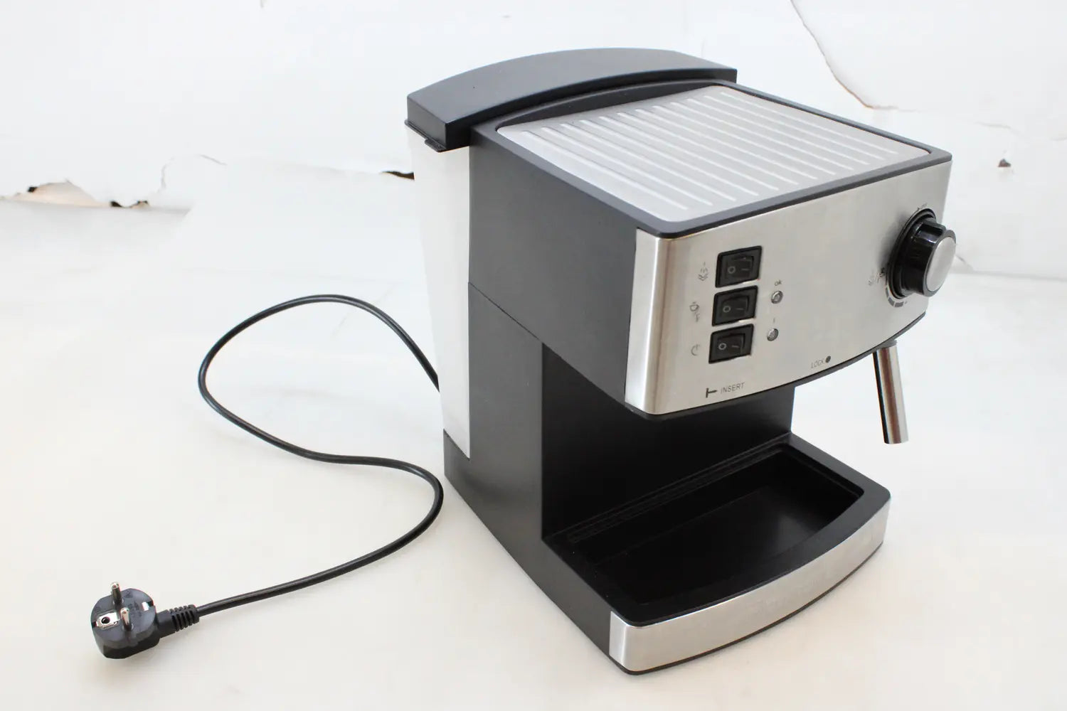 B-Ware Clatroni Siebträgermaschine Es 3643 Schwarz 850 W Tassenwärmer Siehe Text/Foto - 4006160633382