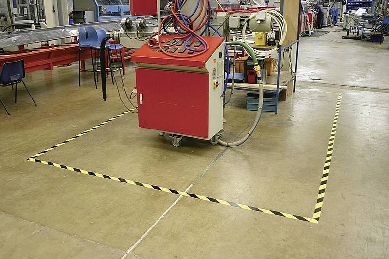 B-Ware Coba Europe Selbstklebendes Bodenmarkierband Tape Klebeband Cob Atape 2 Stück - 5060087957609
