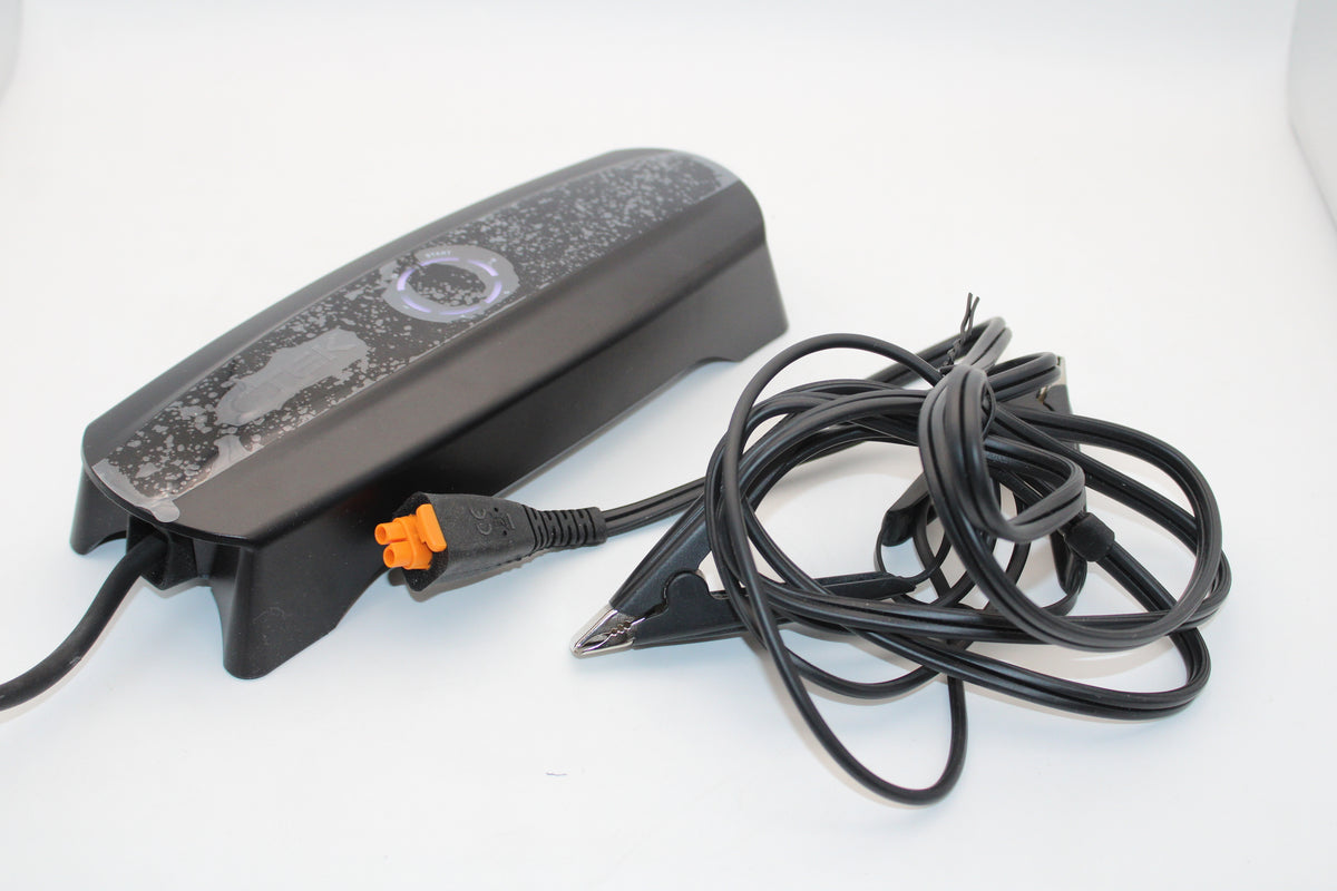 CTEK ONE 40-330 Automatikladegerät 12V Kfz Batterieladegerät Ladegerät Netzteil - 7340103403302