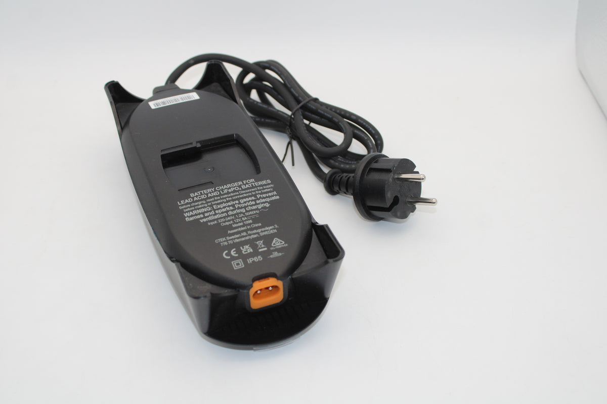 CTEK ONE 40-330 Automatikladegerät 12V Kfz Batterieladegerät Ladegerät Netzteil - 7340103403302