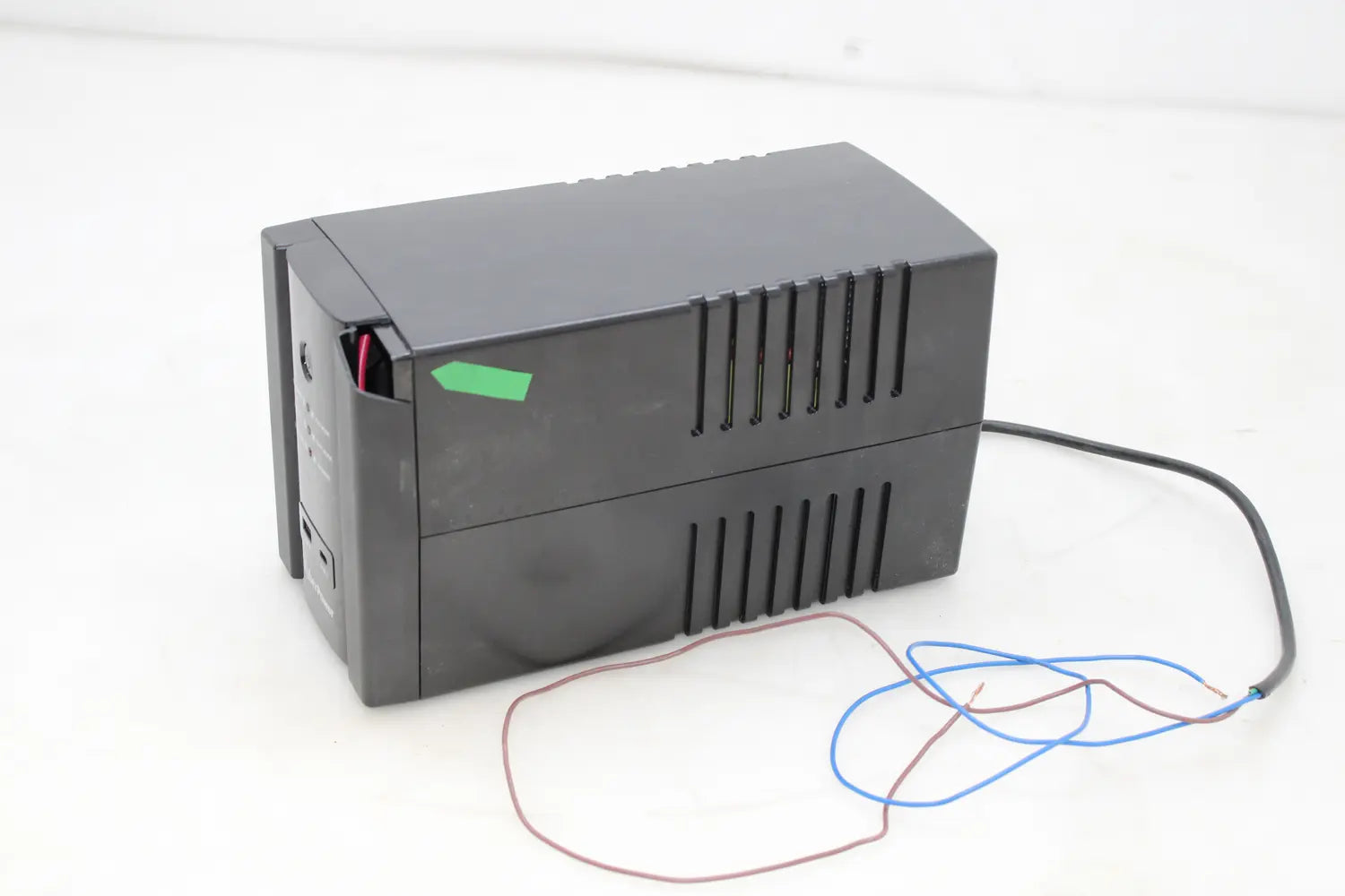 C-Ware Cyber Power Ut2200 Eg Usv Notstromversorgung 2200 Va Batterie Backup Siehe Text - 4711027790947