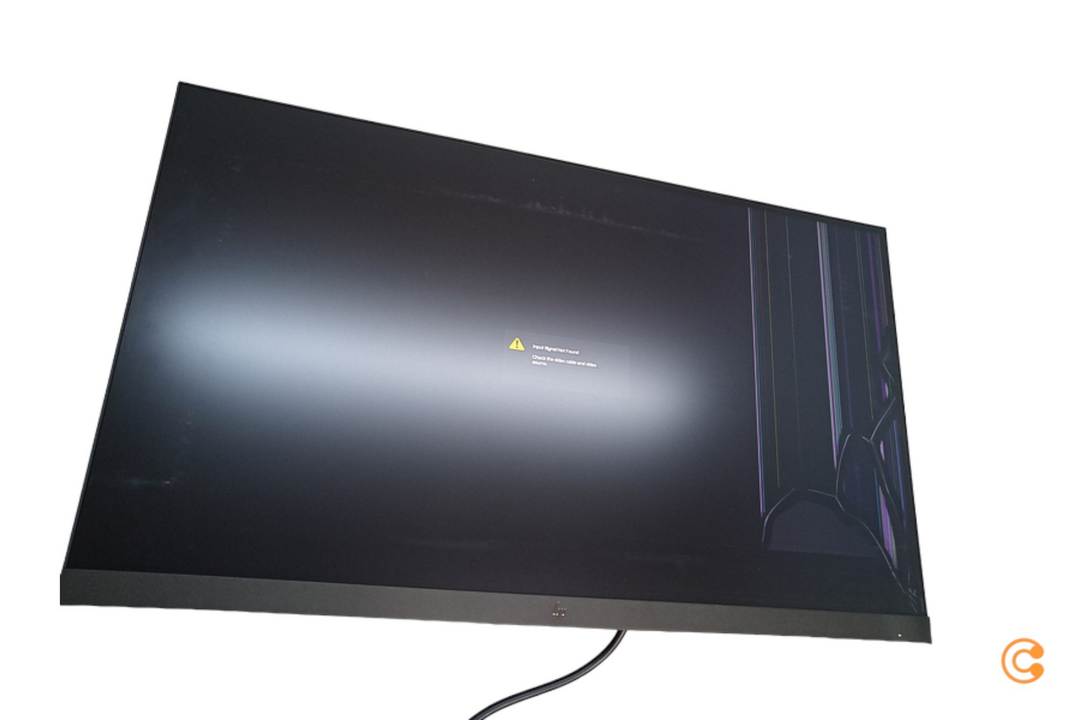 HP E27d G4 69 cm 27 Zoll LED IPS-Panel QHD Höhenverstellung DEFEKTWARE