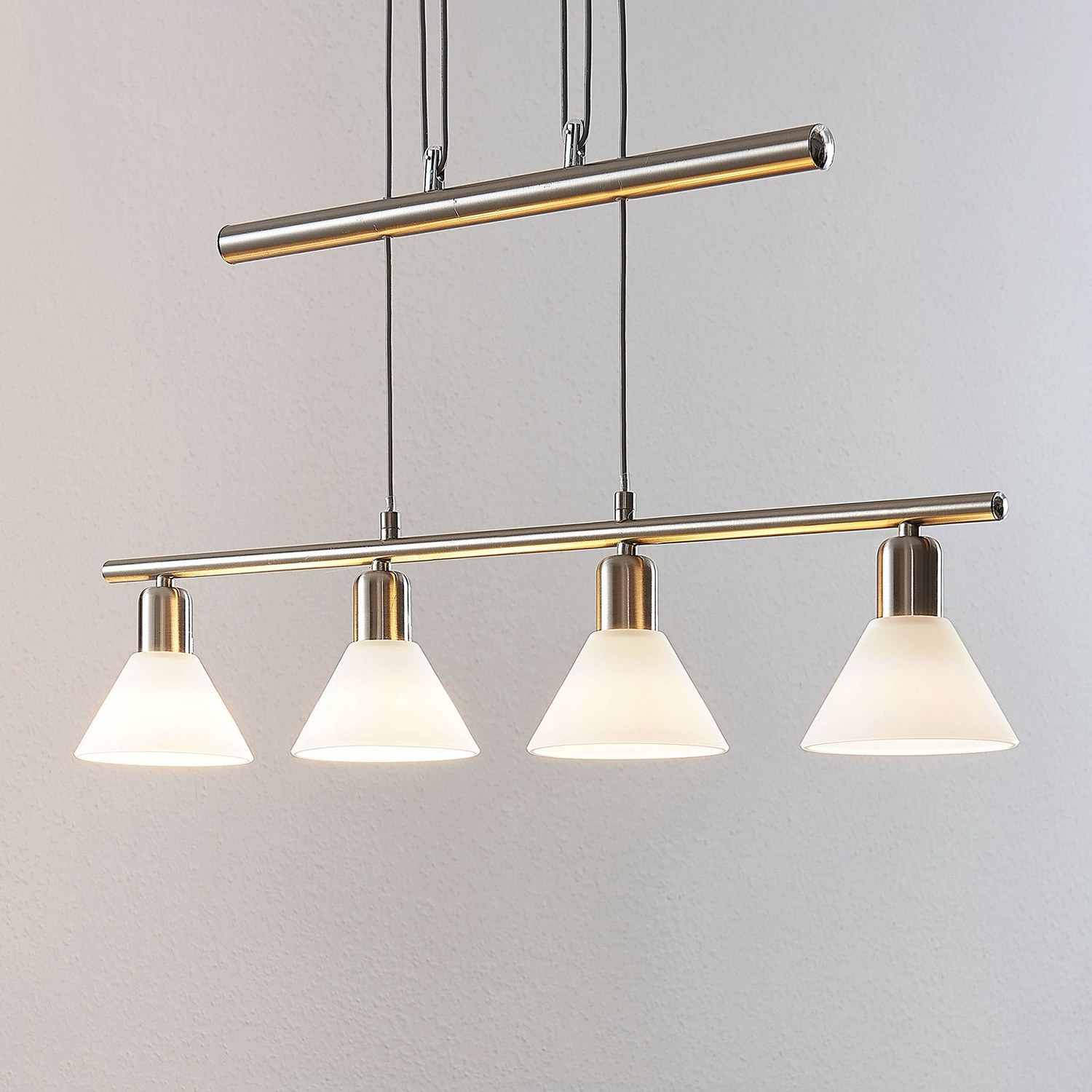 Suspension Lindby de qualité B, plafonnier Delira, lampe suspendue à 4 lumières 711 