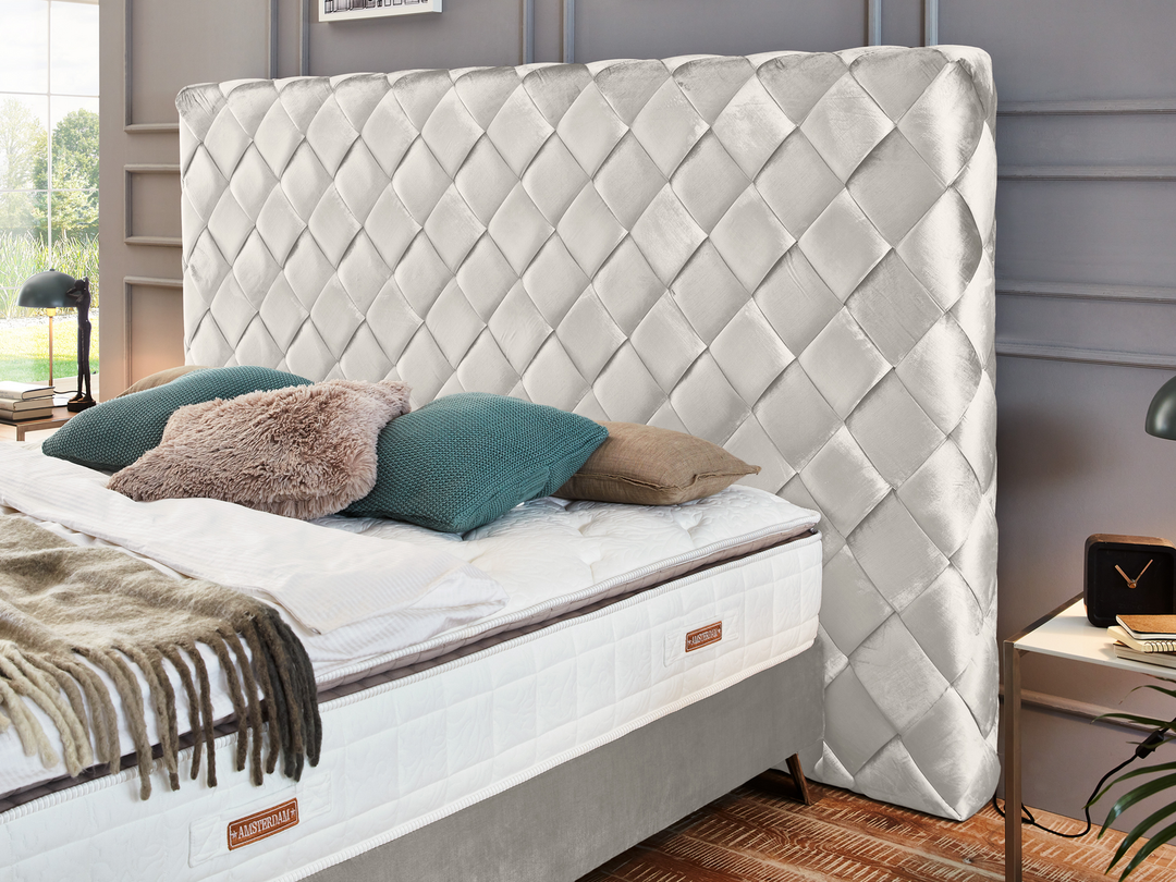 Boxspringbett geflochten XXL-Kopfteil Bettkasten 180x200 cm Altweiß Samt glanz