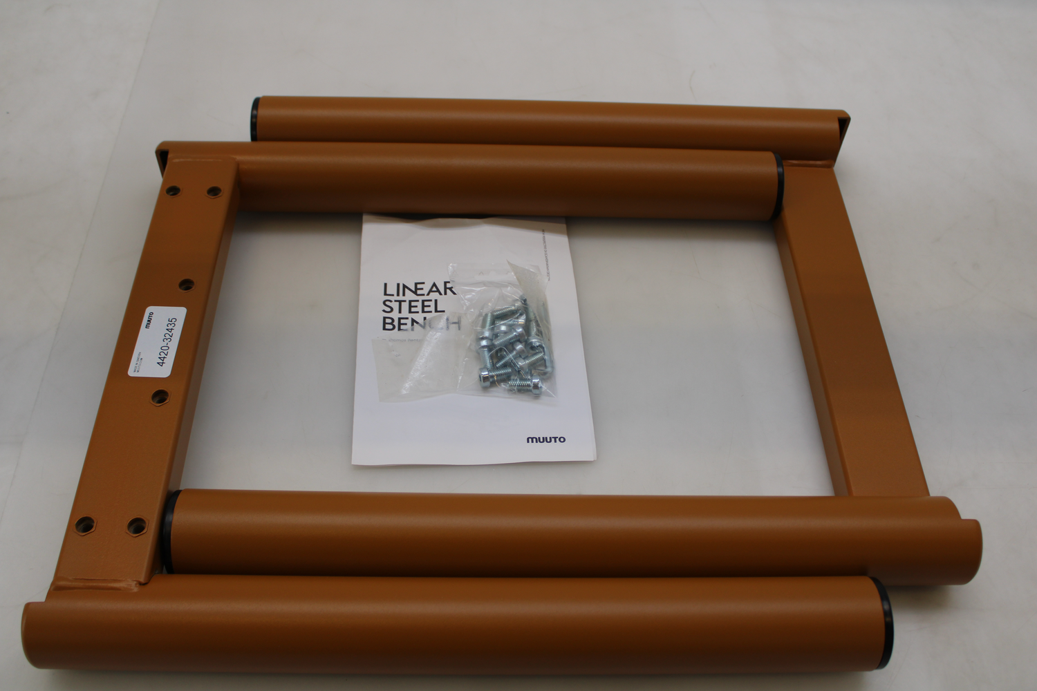 B-Ware Muuto Gartenbank Sitzbank Outdoorbank Burnt Orange Wetterfest Gartenmöbel - 5710562309552