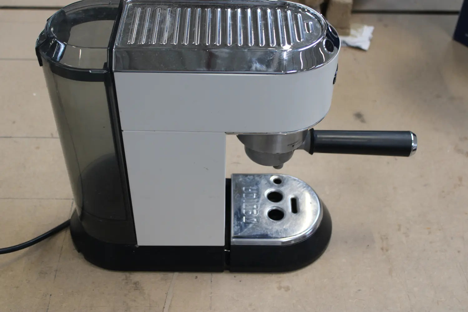 D-Ware De'longhi Ec 685 W Dedica Style Espressomaschine Siebträger Kaffee Defektware - 8004399331211