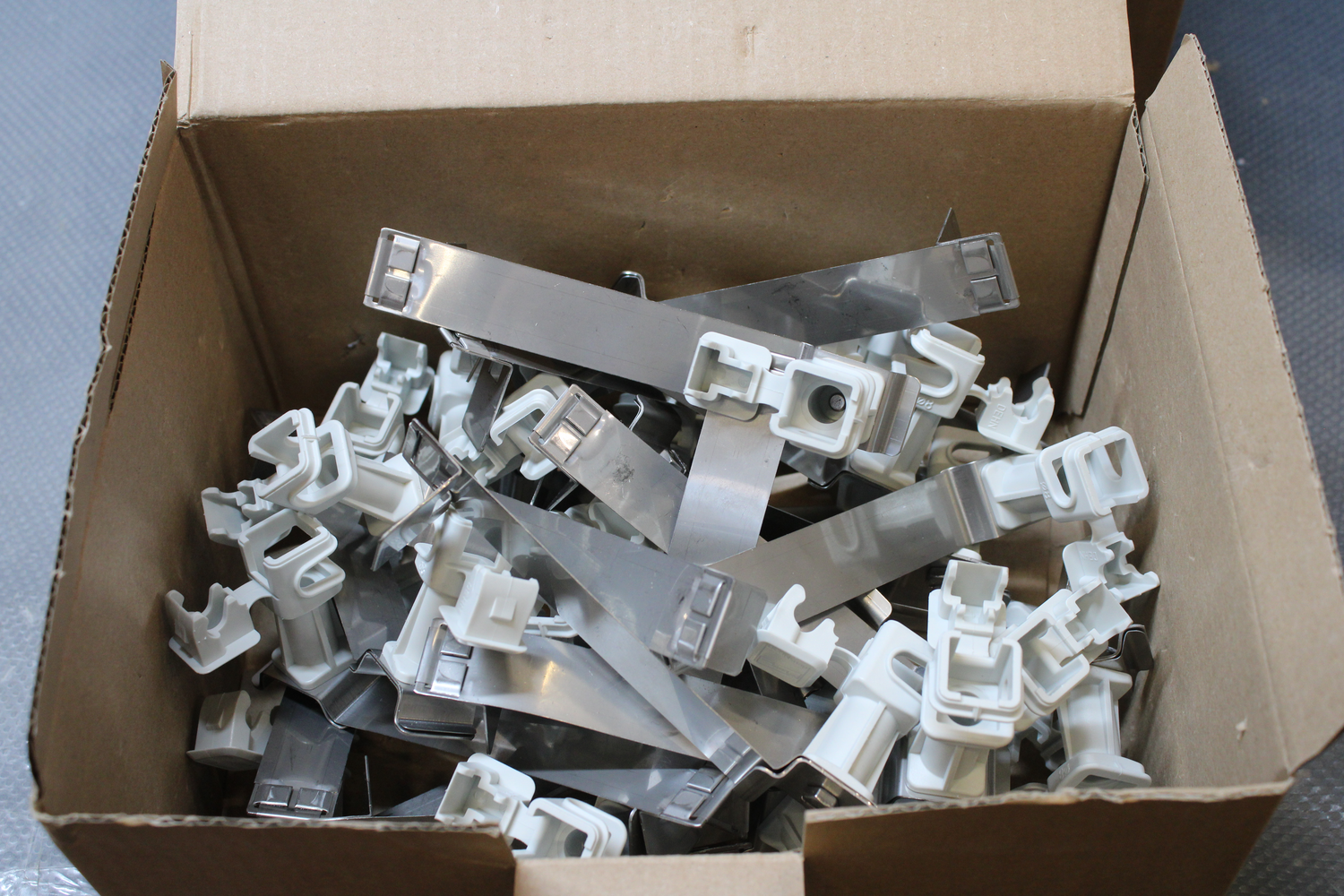 B-Ware Dehn 204937 Dlh Fs 8 H36 L170 Gr V2 A Dachleitungshalter Halter Dachleitung 26 Stk - 4013364029941