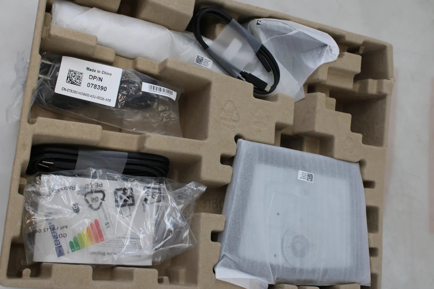 B-Ware Dell 24 Zoll Monitor Bildschirm P2425 E Professional Display Siehe Text/Foto - 5397184821688