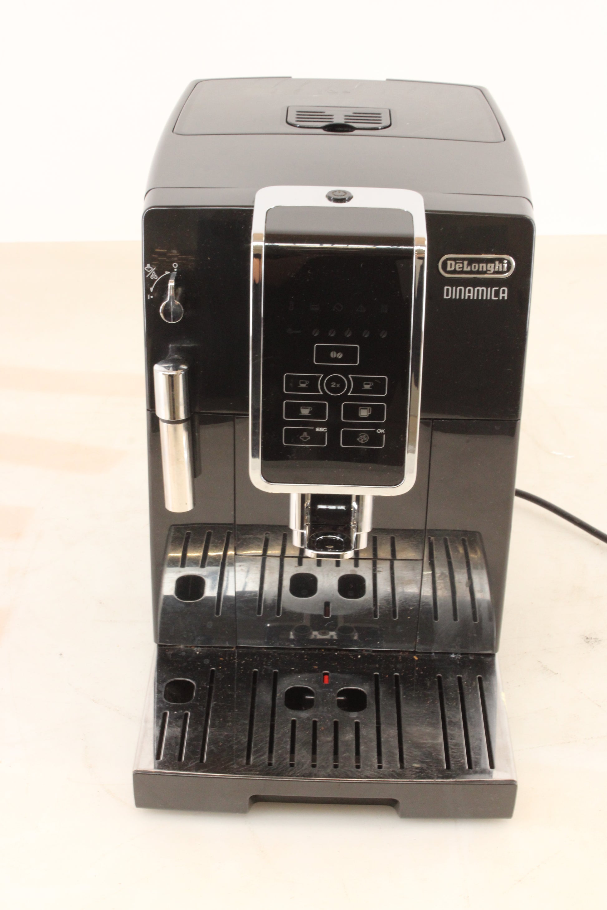 DeLonghi Kaffeevollautomat Kaffeemaschine Dinamica Schwarz LatteCrema System - 8004399331167