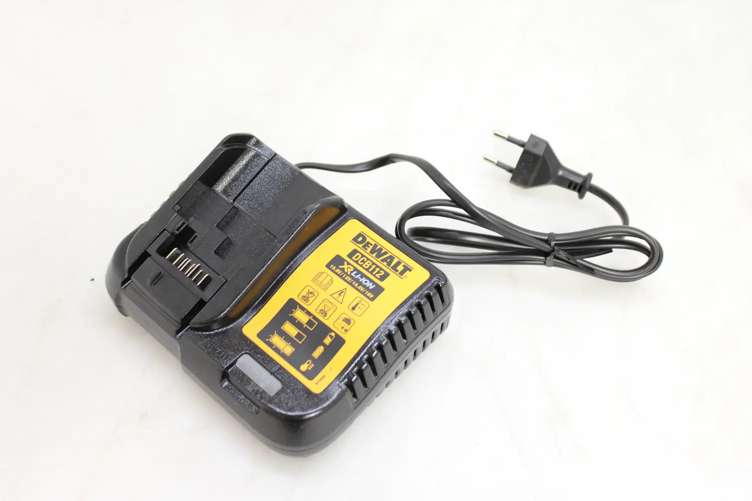 B-Ware De Walt Ladegerät Akkulader Xr Li Ion Akku Dcb 112 Für 10.8 14.4 18 V Batterien - 5035048493120