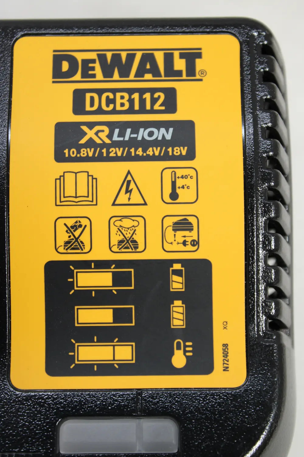 B-Ware De Walt Ladegerät Akkulader Xr Li Ion Akku Dcb 112 Für 10.8 14.4 18 V Batterien - 5035048493120
