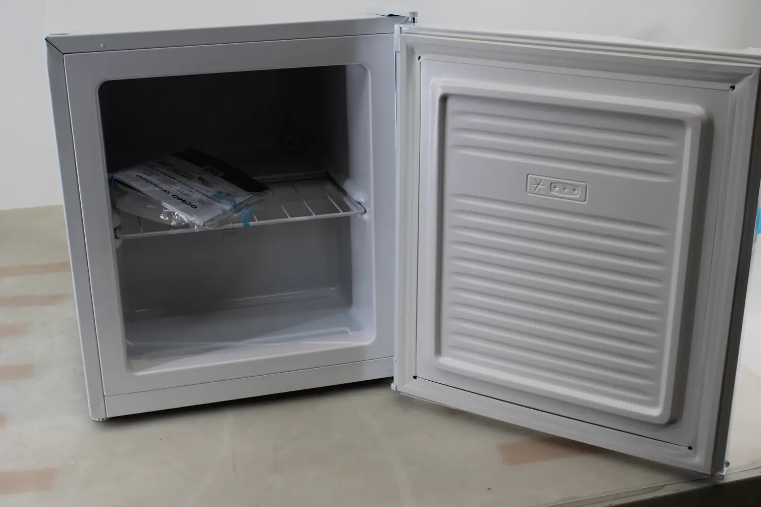 C-Ware Domo Gefrierschrank Kühlgerät Eek D Standgerät 33 L Siehe Text/Foto - 5411397158130