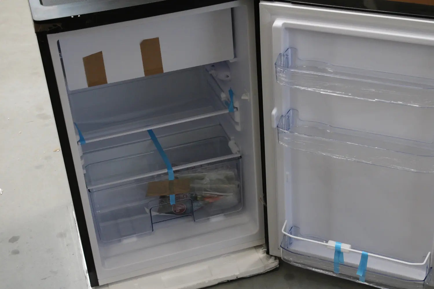 C-Ware Domo Do91124 Kühlschrank Kühlgerät Minibar 108l Standgerät Siehe Text/Foto118 - 5411397157607