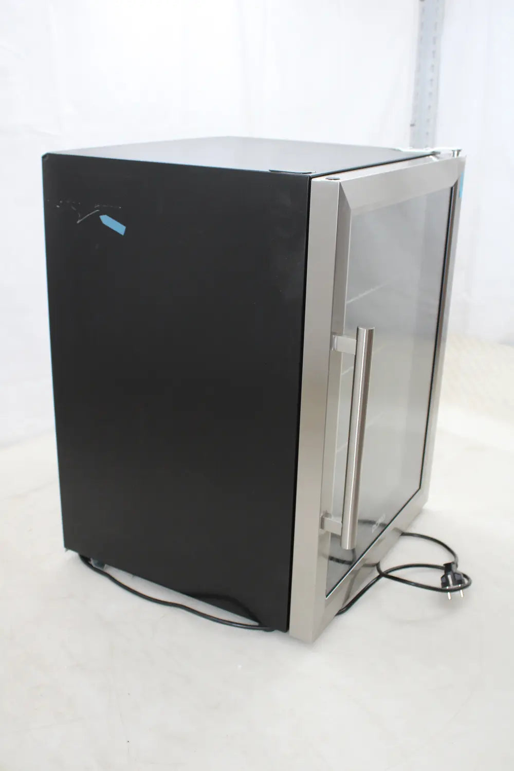 B-Ware Domo Bar Kühlschrank Party Kühler Glastür Schwarz Do91609 Bk 60 L Siehe Text/F378 - 5411397165923