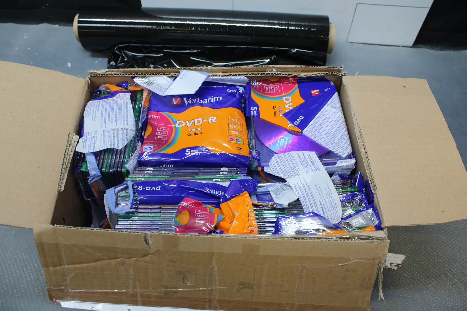 B-Ware Verbatim 43557 Dvd R Rohling 4.7 Gb 5 St. Slimcase Farbig 20 Sets - 23942435570