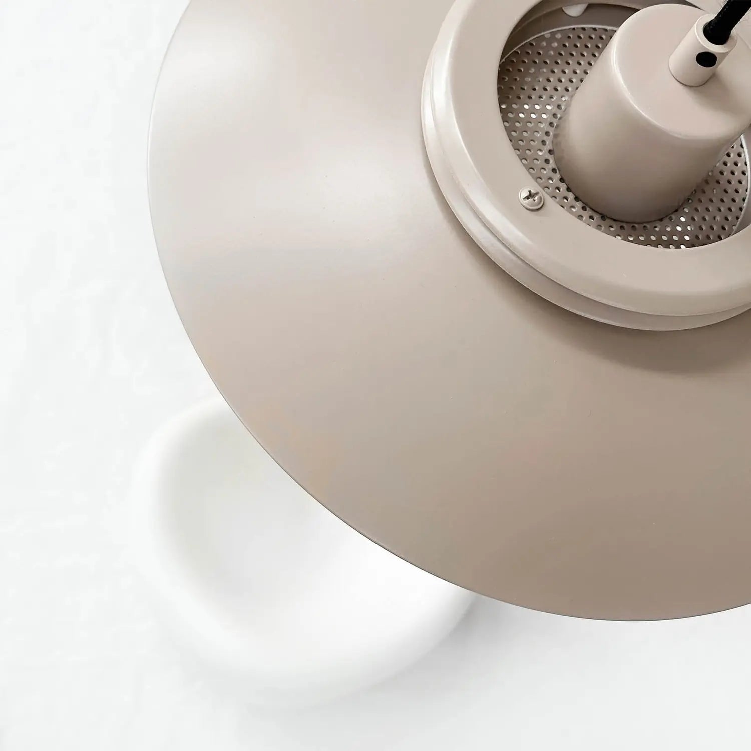 B-Ware Dyberg Larsen Hängelampe Pendelleuchte Ejka Mini Deckenlampe ø30cm Metall Beige  - 5704709094111