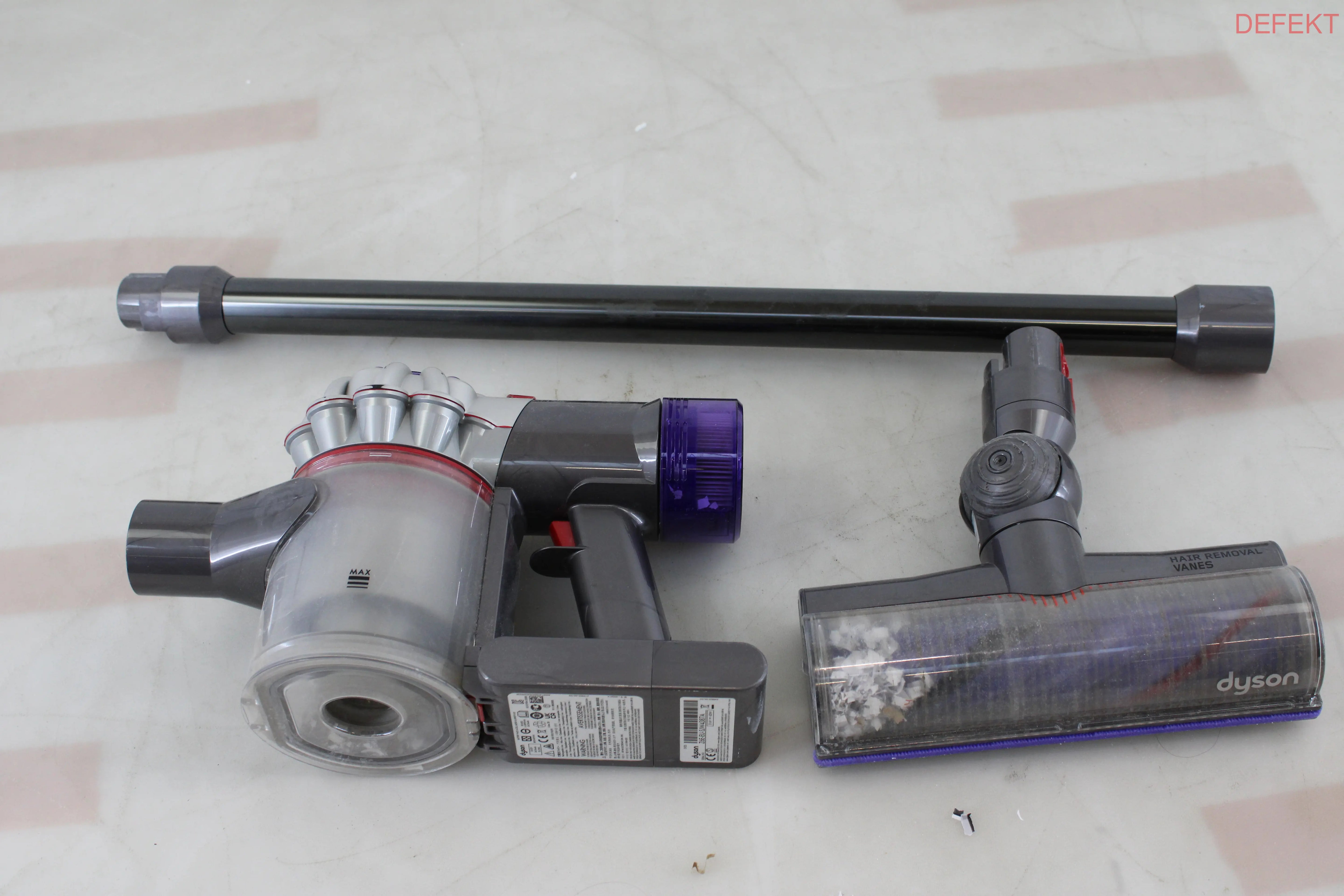 D-Ware Dyson V11 Advanced 479333 01 Akku Zyklon Staubsauger 29.4 V Defektware - 5025155096093