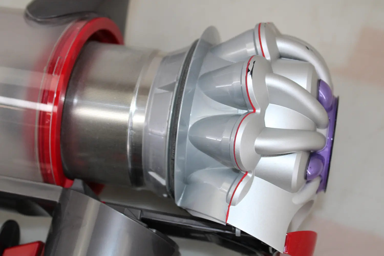 C-Ware Dyson V8 Akku Handstaubsauger Staubsauger Sauger Beutellos Siehe Text/Foto - 5025155081839