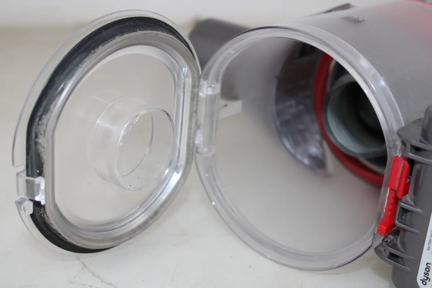 C-Ware Dyson V8 Akku Handstaubsauger Staubsauger Sauger Beutellos Siehe Text/Foto - 5025155081839