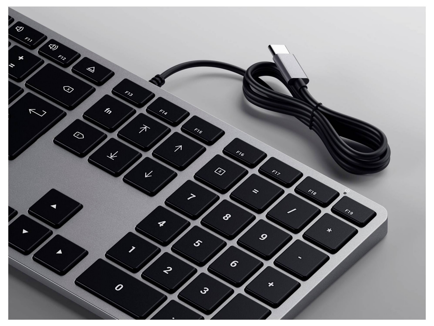 Clavier filaire Satechi Slim W3, touches multimédias QWERTZ allemandes