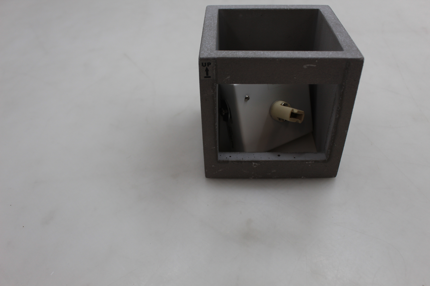 Paul Neuhaus Eton Wandleuchte Betonlampe Flurleuchte Bilderleuchte Dekolicht G9 B-Ware
