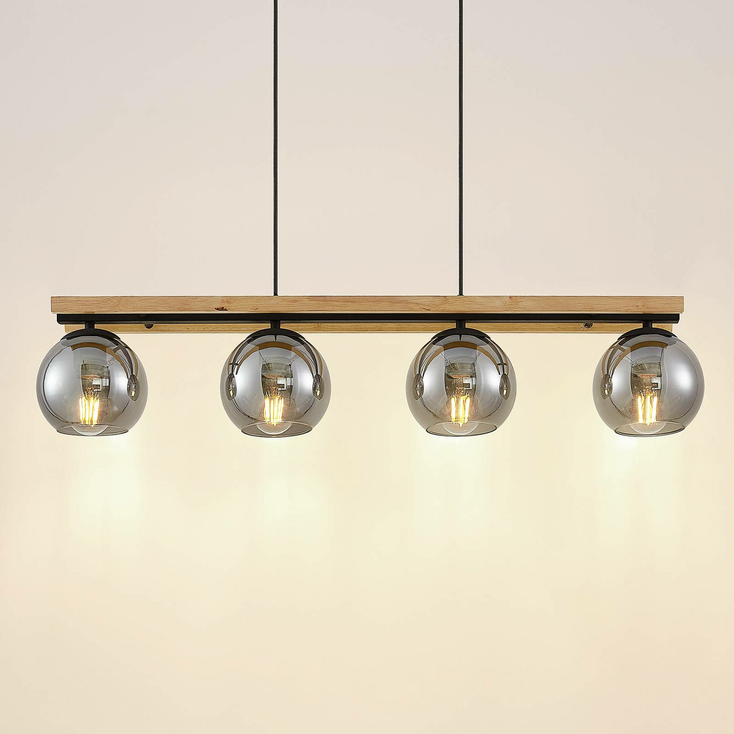 Suspension Lindby Philika (produit de seconde main), 4 ampoules E27 G484