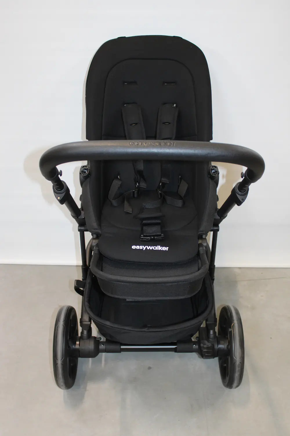 B-Ware Easywalker Harvey Midnight Black Kinderwagen Buggy Babyschale Siehe Text/Foto - 8720512114935