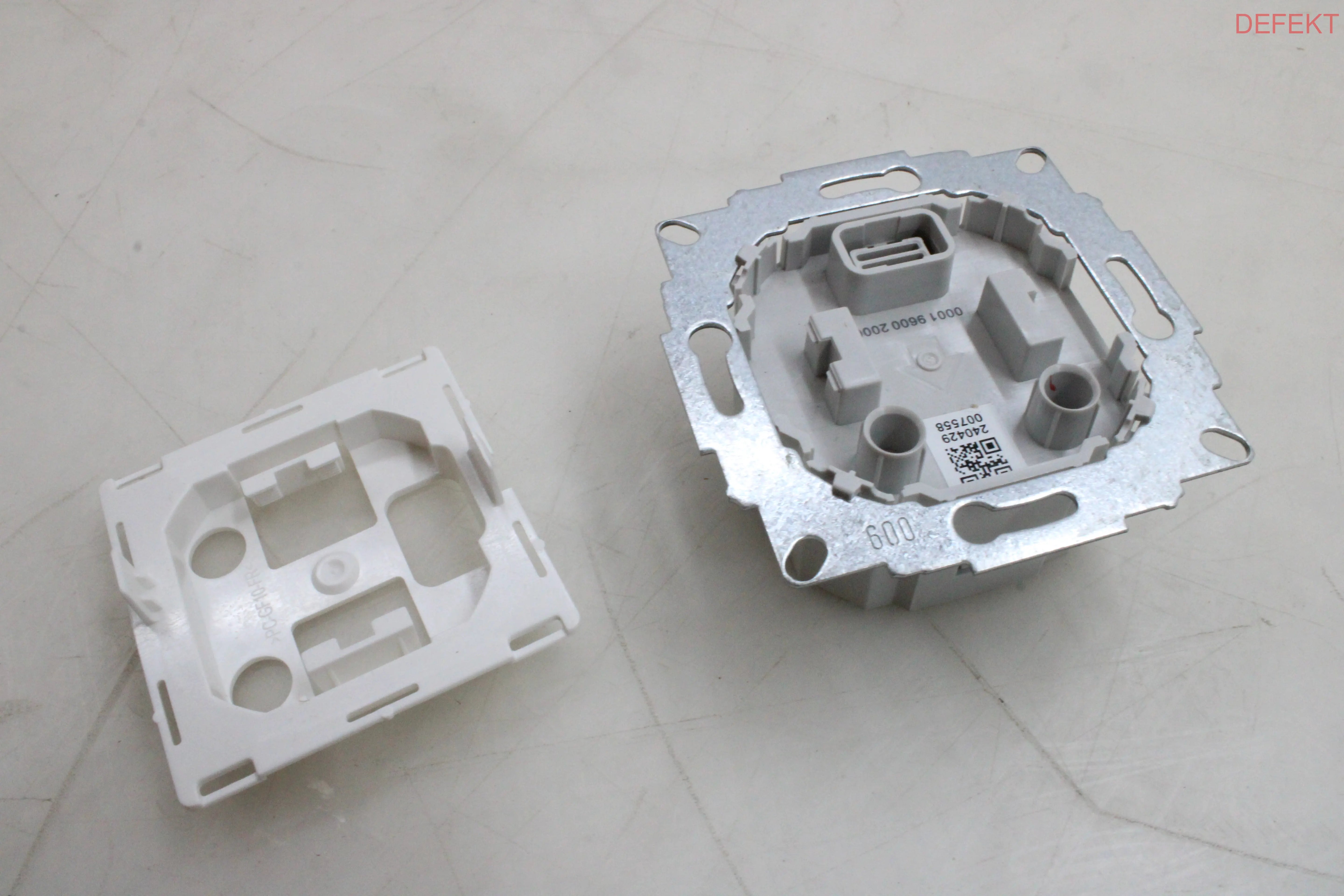 D-Ware Eberle Raumthermostat Temperaturregler Heizen Kühlen Unterputz Weiß Defektware - 4017254169403